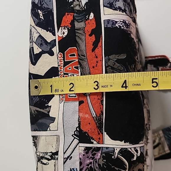 The Walking Dead Michonne Tote Bag - Picture 7 of 8